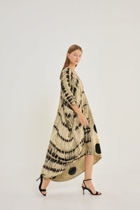 Queen — Itajime - byFon – Exclusively Hand - Dyed Clothing, Ethically Made.